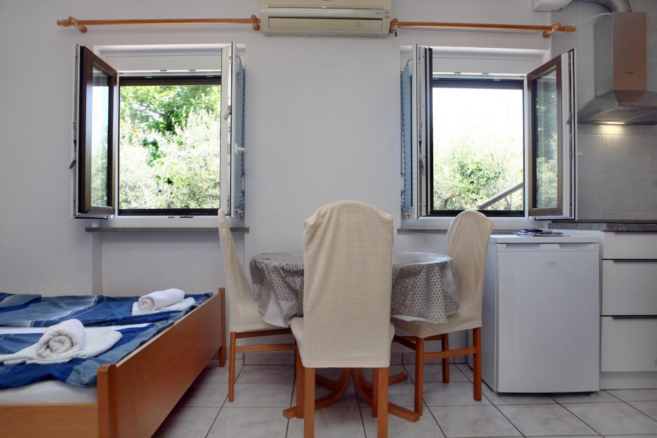 איזולה ❷⓿❷❸ Apartment Dolphin מראה חיצוני תמונה